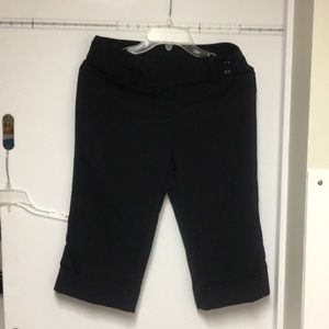 Tracy Evans Limited black crop pants, size 5